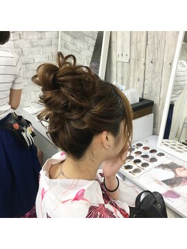 ヘアセット専門店 ナゴミ 池袋店(nagomi) おだんご