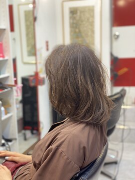 ガジロウ 美容室 蛾次郎 ふわふわボブ