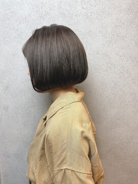 ヘアサロンM 新宿 暗髪なのに春らしい！フォギーグレージュ☆