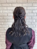 フルミー(fulme.)&nbsp;大人っぽい華やかハーフアップ☆