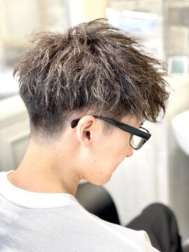 ミリオンバックス 上野(Million Bucks) ツイストスパイラルパーマ<理容室>