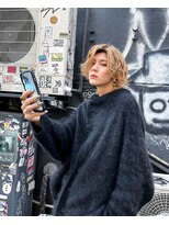 シン(syn) ハイトーンウルフ センターパート スパイラル