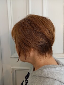 レリビー アウラ(LELiBE_'aula) ショートヘアスタイル