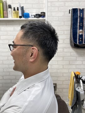 ヘアーアンドフェイス タケトイズ(hair&face TAKETO.is) 刈り上げショート