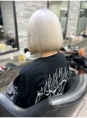 ホワイトカラー×ボブ