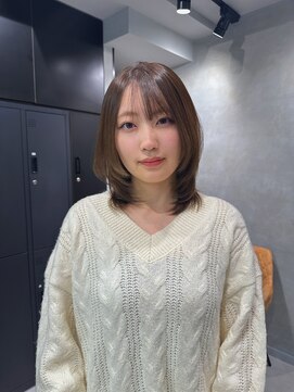 シャルムバイケンジ(Charm.by KENJE) 【 韓国/レイヤー 】ハッシュカット/ミディアムレイヤー/顔周り