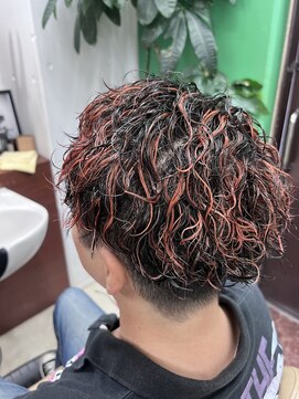 サラ HAIR&MAKE SALA 相模大塚店 赤メッシュ×パーマ