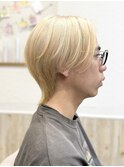 ウルフセンターパートケアブリーチブランドヘア刈り上げ
