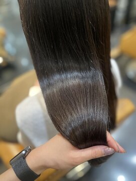 アバーブ ギンザ(Above Ginza) 20代30代40代50代◎髪質改善/リバースヘアライト