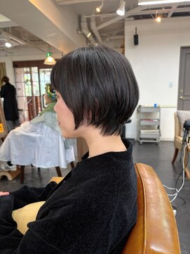 ポタム 東中野(potamu) 前下がりショートボブ