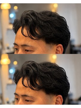 ゼロスバーバー(0's BARBER SHOP) 束感黒髪ナチュラルパーマ人気流行毛流れメンズ