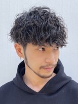Men's salon fifth 博多【メンズサロン フィフス】【11月1日NEW OPEN(予定)】&nbsp;ツイストスパイラルパーマセンターパートルーズパーマッシュ緩め
