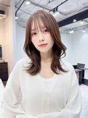 くびれヘア/セミロング/韓国ヘア/シースルーバング/前髪/小顔