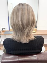 ランプ(Lamp)&nbsp;白髪ぼかしにも◎バレイヤージュカラー ビフォアー＆アフター