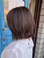 イズム(isms...)&nbsp;白髪ぼかしラベンダーグレージュ外ハネボブ