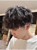 メンズツイストスパイラル波巻パーマ刈り上げマッシュ