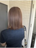 ベージュブラウン