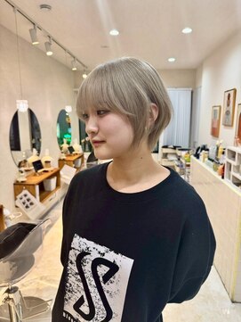 モト 船橋(moto) ブロンド/ハイトーン/ホワイトブリーチ/韓国/船橋/京成船橋