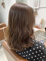 ラナニ(Lanani) 艶髪アッシュベージュ