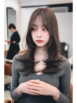 ノイエ 原宿 北参道(NoIE) 柔らかグレージュブリーチ顔周りレイヤーカット