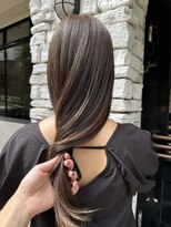 コラン 中目黒(collan) 寒色系グレージュカラー