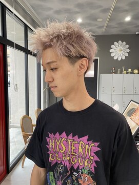 レド(LeDo) ホワイトスパイキーショート【四日市/髪質改善/ブリーチ】