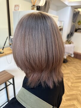 エルア(elua) ピンクベージュ！！