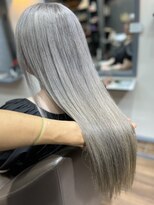 カット ハウス ボブ CUT HOUSE BOB&nbsp;ホワイトグレージュカラー♪