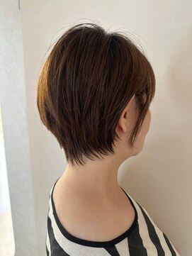 アイランド(I’sland) 美スタイル艶ショート☆