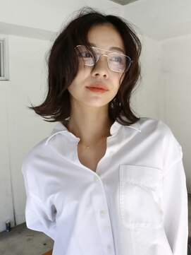 ミース(MIES) ラフな外はねボブ/ナチュラルなブラウンカラー/担当者平井