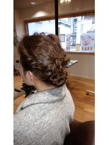 イリス(Iris)&nbsp;ルーズなまとめ髪☆