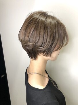 サロンドミルク 溝の口店(salon de MiLK) 首元が綺麗に見える大人ショートヘア