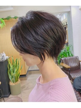 アンド ストーリーズ(&STORIES) 大人可愛い小顔ひし形クビレ丸みボブ20代30代大人ショート