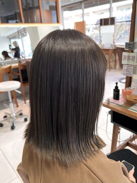 バブ バイネオリーブ(Bab by neolive) オリーブグレー☆切りっぱなしボブ