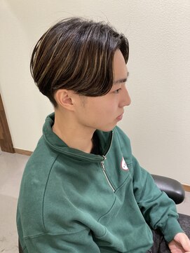 クリック(Click) センターパート　ニュアンスパーマ毛流れパーマ