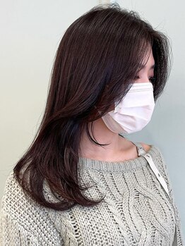 ヘアサロンJの写真/湿気が多いこれからの時期にオススメ！クセやうねりを抑えて、まとまりのある艶髪ストレートに仕上げます☆
