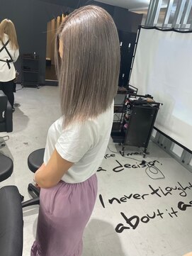 キング 高槻(K!ng) ハイライトカラーミルクティーベージュケアブリーチダブルカラー