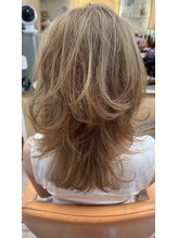 美容室リュミエール ミルクティーベージュ