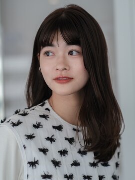 ガーデンヨコハマエスト(GARDEN YOKOHAMA est) ミディアム レイヤー 外ハネ 前髪 暗めカラー ワンカール