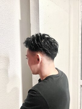 ギルマ(Girma) ニュアンスパーマ×ローフェード