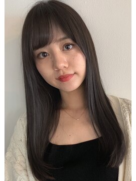 ヴェイン(VEIN) グレージュ 髪質改善 ナチュラルストレート 斜めバング 大人小顔