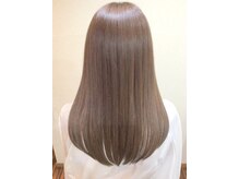 ギフト ヘアーアンドライフドレッサーズ(gift Hair&Life Dressers)