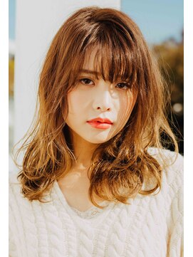 フェティッシュ(fetish) ゆるカールセミロング