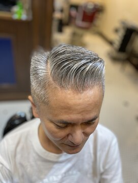 バーバー アカダマ バーバースタイル