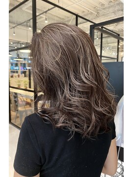 アヴァンス 京橋店(AVANCE) 透明感抜群ナチュラルハイライト