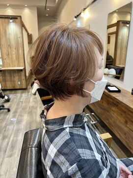 フラッグヘア 新宮店(Flag HAIR) 白髪ぼかしハイライト☆大人ショート☆ケアブリーチ