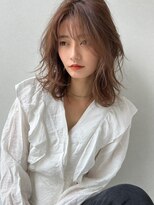 ソヨン 名古屋店(SOYON)&nbsp;柔らかミディ　ニュアンスヘア　頬バング