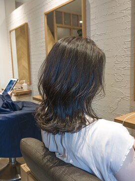 カダン(Kadan) ミディアム×ダークトーングレージュカラー/20代30代40代