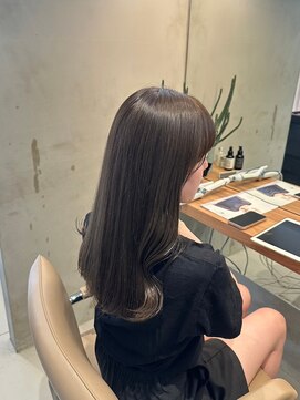 ガリカ 博多(Gallica) <入佐ひなの>ブリーチなしダブルカラーで叶うオリーブグレージュ