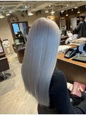 ホワイト／艶カラー/髪質改善/20代